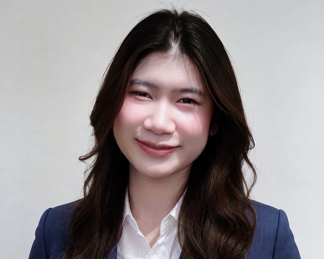 คุณพลอย