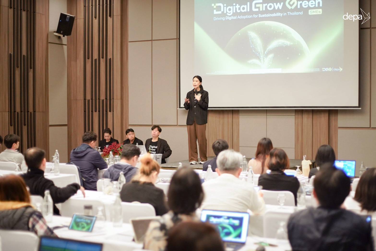 DIGITAL GROW GREEN depa - 2