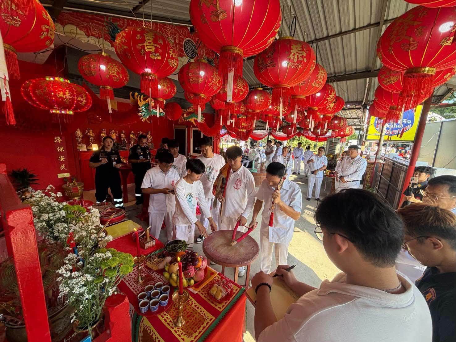 โรงทานยำลูกชิ้น ครบรอบ 30 ปี มูลนิธิสว่างสำเร็จเชียงใหม่ - 3